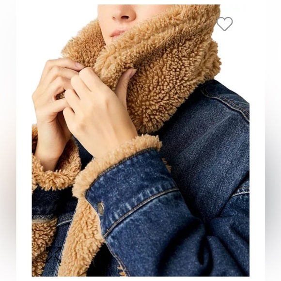 Free People
Holly Cozy Denim Jacket - Picture 6 of 11